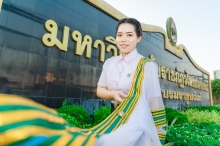 ภาพรับปริญญา มหาวิทยาลัยราชภัฏวไลยอลงกรณ์ ในพระบรมราชูปถัมภ์