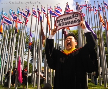 ภาพรับปริญญา มหาวิทยาลัยกรุงเทพ