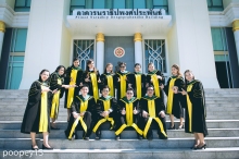 ภาพรับปริญญา สถาบันบัณฑิตพัฒนบริหารศาสตร์ (NIDA)