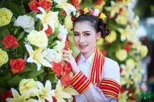 ภาพรับปริญญา มหาวิทยาลัยเวสเทิร์น